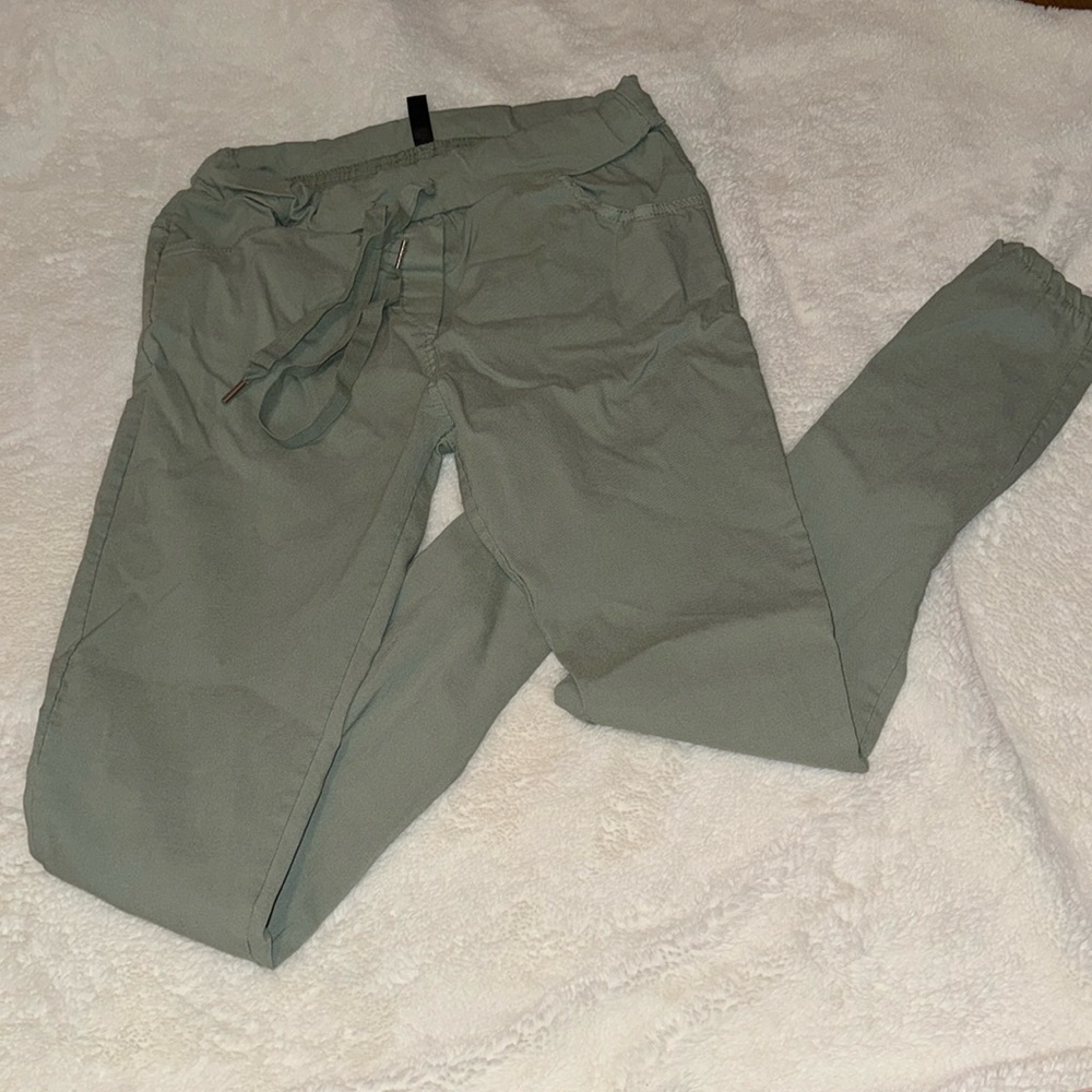 Green stretchy pants